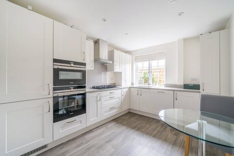 undefined, Portsmouth Road, Cobham, KT11