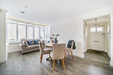 undefined, Portsmouth Road, Cobham, KT11