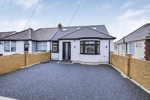 5 bedroom semi-detached bungalow to rent, Corwell Lane, Uxbridge UB8