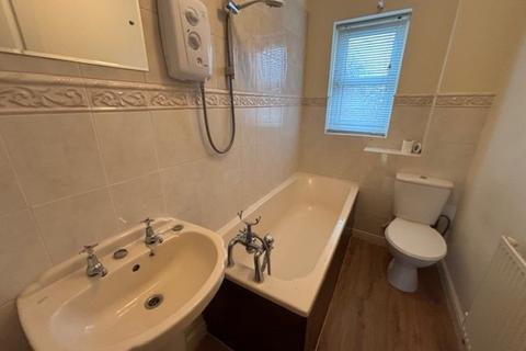 2 bedroom semi-detached house to rent, Tythe Barn Lane, Solihull B90