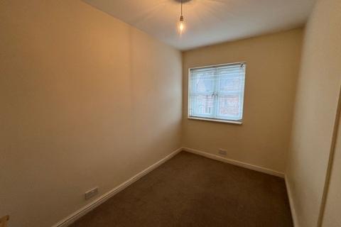 2 bedroom semi-detached house to rent, Tythe Barn Lane, Solihull B90