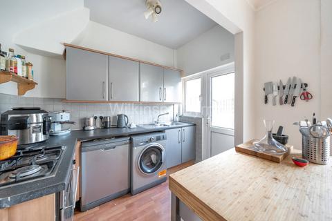 2 bedroom terraced house for sale, Park View Crescent, Arnos Grove N11