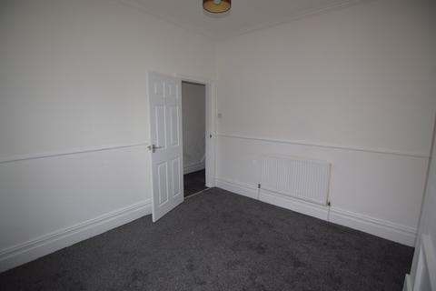 3 bedroom terraced house to rent, Crossland Road, Blackpool