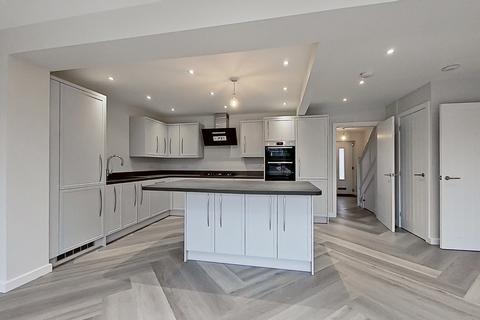 38 Meadowside Road, Sutton Coldfield, B74 4SJ