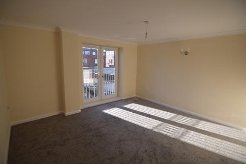 2 bedroom apartment to rent, Northumberland Avenue, Blackpool