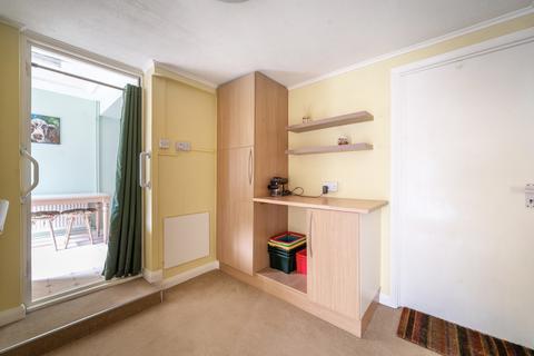 3 Cormorant Close, Basingstoke, RG22 5QS