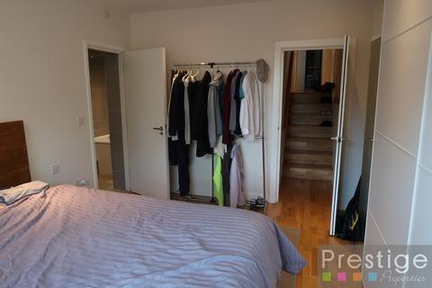 2 bedroom apartment to rent, Alexandra Grove, London N4