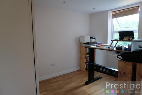 2 bedroom apartment to rent, Alexandra Grove, London N4