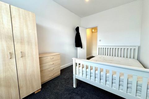 1 bedroom apartment to rent, West Green Road, London N15
