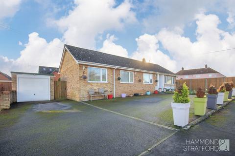 3 bedroom detached bungalow for sale, Cavell Close, Swardeston