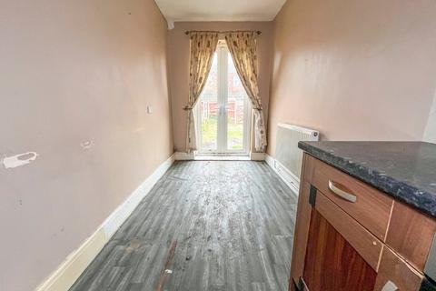 2 bedroom terraced house for sale, Willingham Street, Grimsby, N E Lincolnshire, DN32