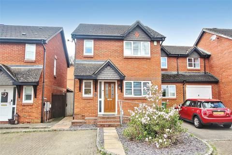 41 Acer Drive, West End, Woking, GU24 9XJ