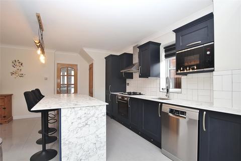 41 Acer Drive, West End, Woking, GU24 9XJ