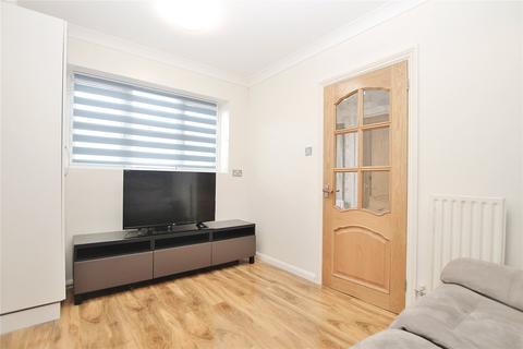 41 Acer Drive, West End, Woking, GU24 9XJ