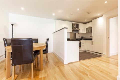 3 bedroom apartment to rent, Indescon Square, London E14