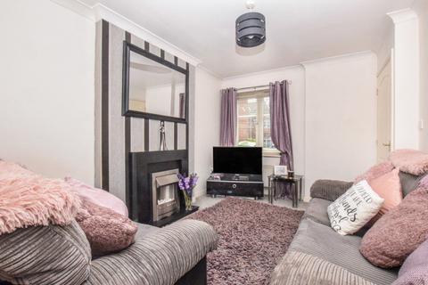 2 bedroom semi-detached house to rent, Redtail Close, Runcorn, WA7 1GN