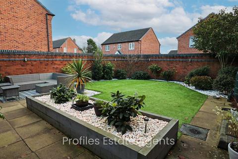 4 bedroom detached house for sale, Frezenberg Close, Burbage