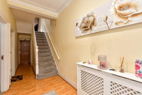 4 bedroom terraced house for sale, Dalkeith Road, Ilford, IG1