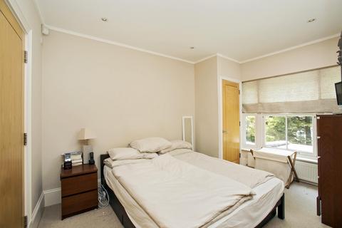 2 bedroom flat to rent, Kingswood Court, Marchmont Road, Richmond