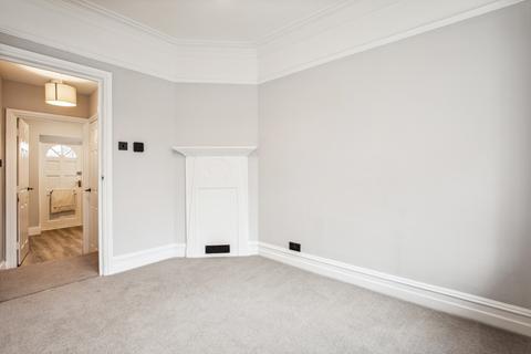 1 bedroom flat to rent, Church Road, Barnes, London