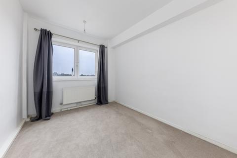 2 bedroom flat to rent, Upper Richmond Road, London, Putney