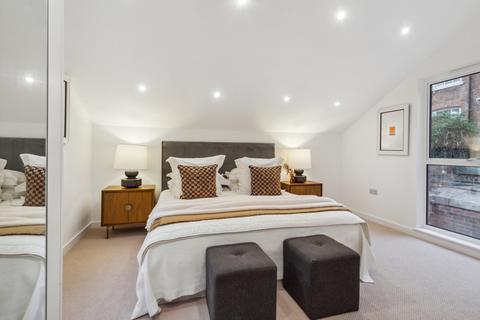 2 bedroom terraced house for sale, Squire Gardens, St John's Wood, London