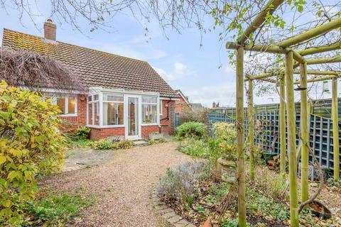 2 bedroom detached bungalow for sale, Rectory Green, Halesworth