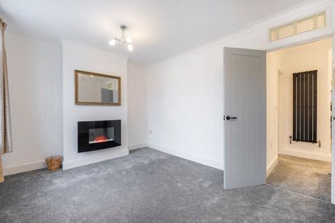 1 bedroom apartment to rent, Wyche Grove, South Croydon