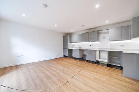 2 bedroom apartment to rent, Smitham Bottom Lane , Purley