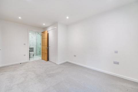 2 bedroom apartment to rent, Smitham Bottom Lane , Purley