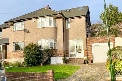 4 bedroom semi-detached house for sale, Beechway, Bexley