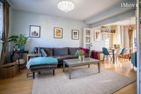 10 Bargrove Crescent, London, SE6 4LD