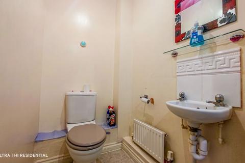 2 bedroom terraced house to rent, Martins Place, West Thamesmead