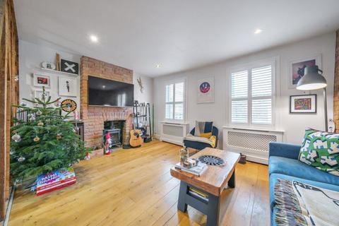 2 bedroom flat for sale, Merchland Road, London SE9