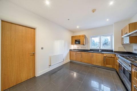 3 Oscar Close, Purley, CR8 2LU