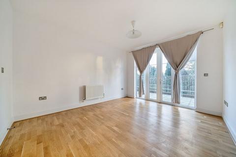 3 Oscar Close, Purley, CR8 2LU