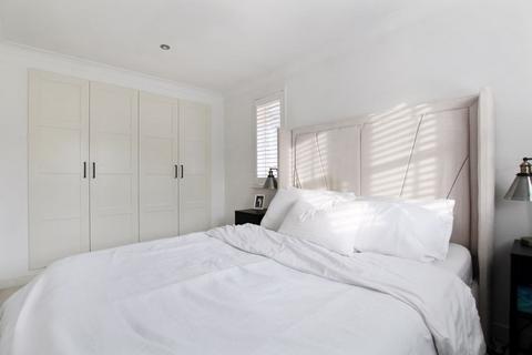 6 Woolbrook Road, Crayford, Dartford, DA1 3RD