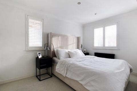 6 Woolbrook Road, Crayford, Dartford, DA1 3RD