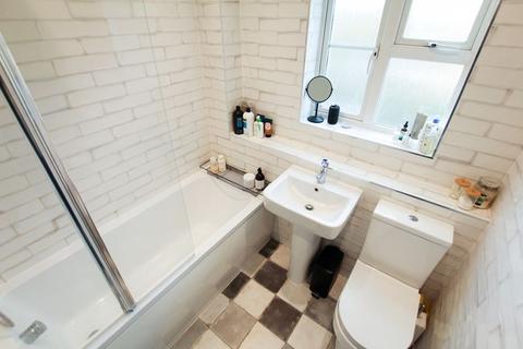 6 Woolbrook Road, Crayford, Dartford, DA1 3RD