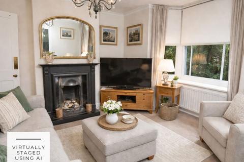 3 bedroom semi-detached house for sale, Penenden Heath, MAIDSTONE, ME14 2AJ
