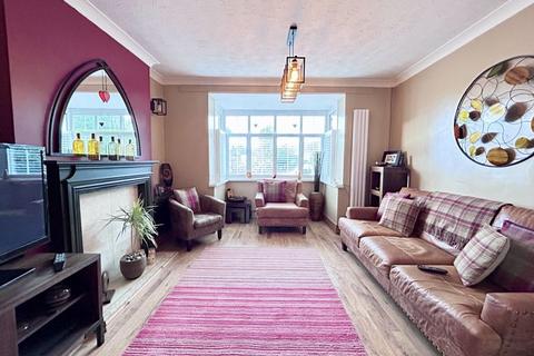 4 bedroom semi-detached house for sale, Hereford Road, Abergavenny