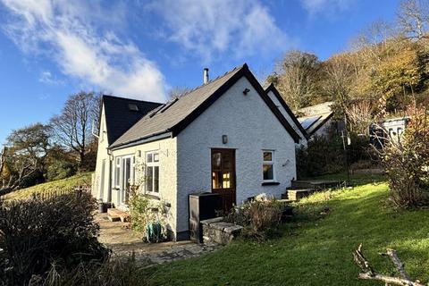 4 bedroom detached house for sale, Llanwenarth, Abergavenny