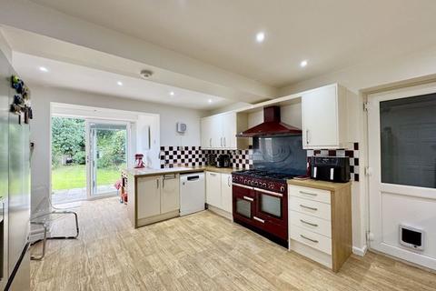 undefined, Grosvenor Close, Four Oaks, B75 6RP