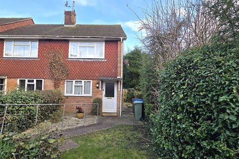 2 bedroom end of terrace house to rent, Steyning