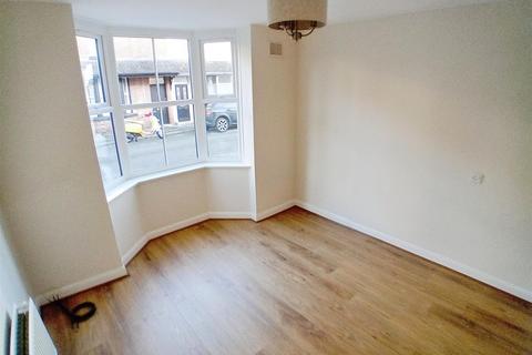 2 bedroom terraced house to rent, Clapham Terrace, Leamington Spa