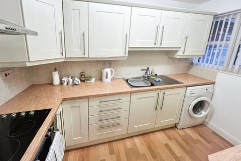 2 bedroom apartment for sale, Heaton Court Gardens, Chorley New Road, Bolton