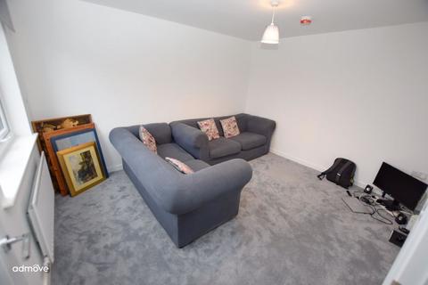 3 bedroom semi-detached house to rent, Moss Hey Drive, Manchester, M23 0DH