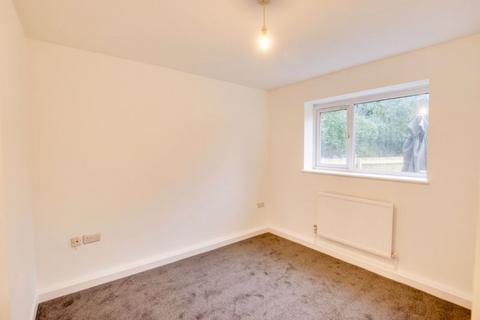 2 bedroom apartment to rent, Manor Road, Trowbridge