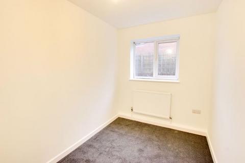 2 bedroom apartment to rent, Manor Road, Trowbridge