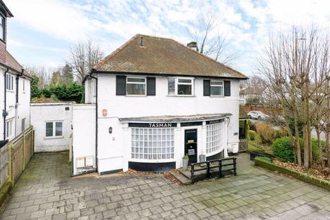 2 bedroom apartment for sale, New Zealand Avenue, Walton-On-Thames